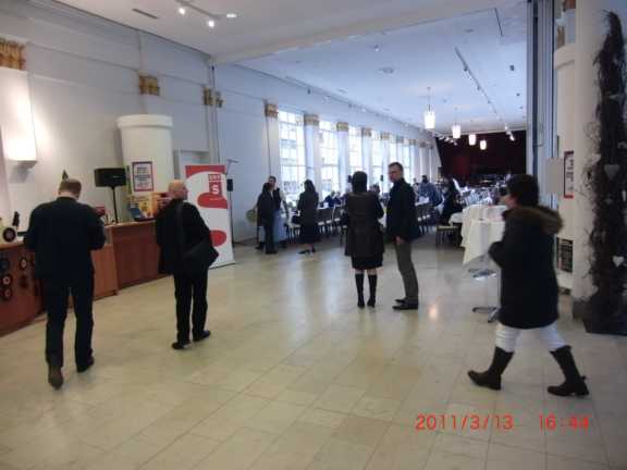 CIMG0136_laufend neue Menschen.jpg